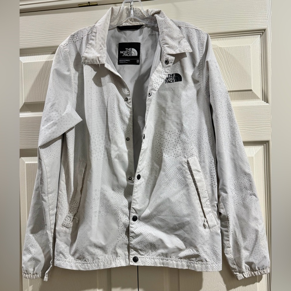 The North Face Men’s Snap Front Coaches Coach Jacket Windwall White Size XS